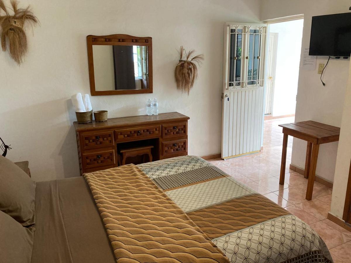 Hostal Casa Blanca Comala エクステリア 写真
